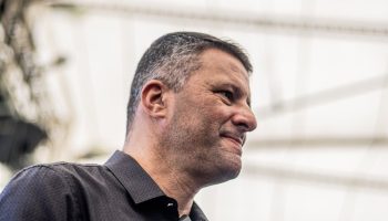 After Oscar scare, remember players who faced heart problems in football