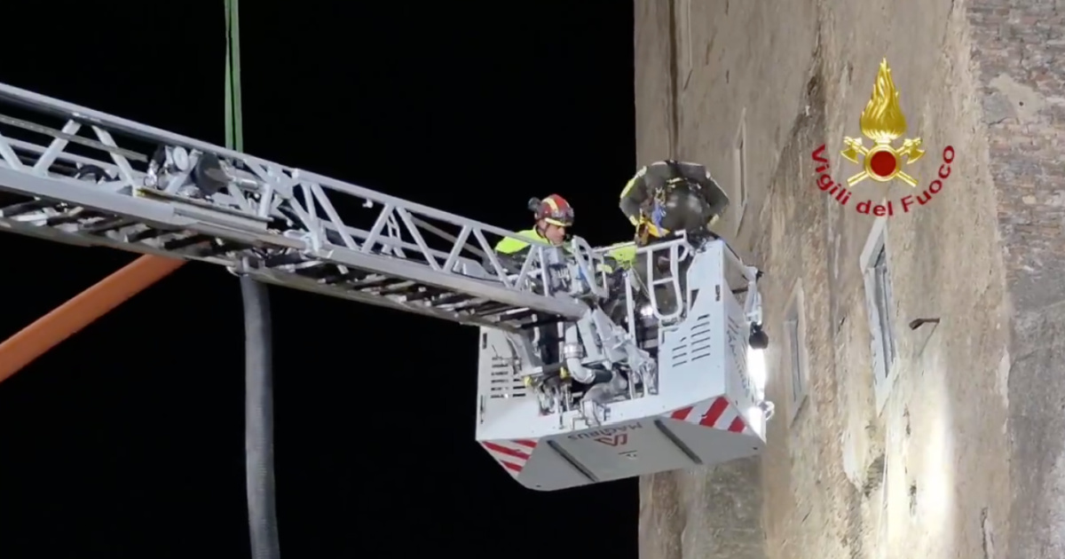 Worker is saved after 11 hours buried in 13th century tower in Rome