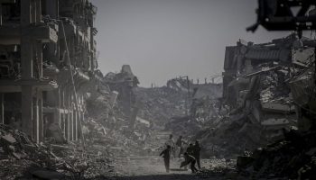 Hamas asks mediators for help and arrives in Egypt to 'save' the ceasefire in Gaza