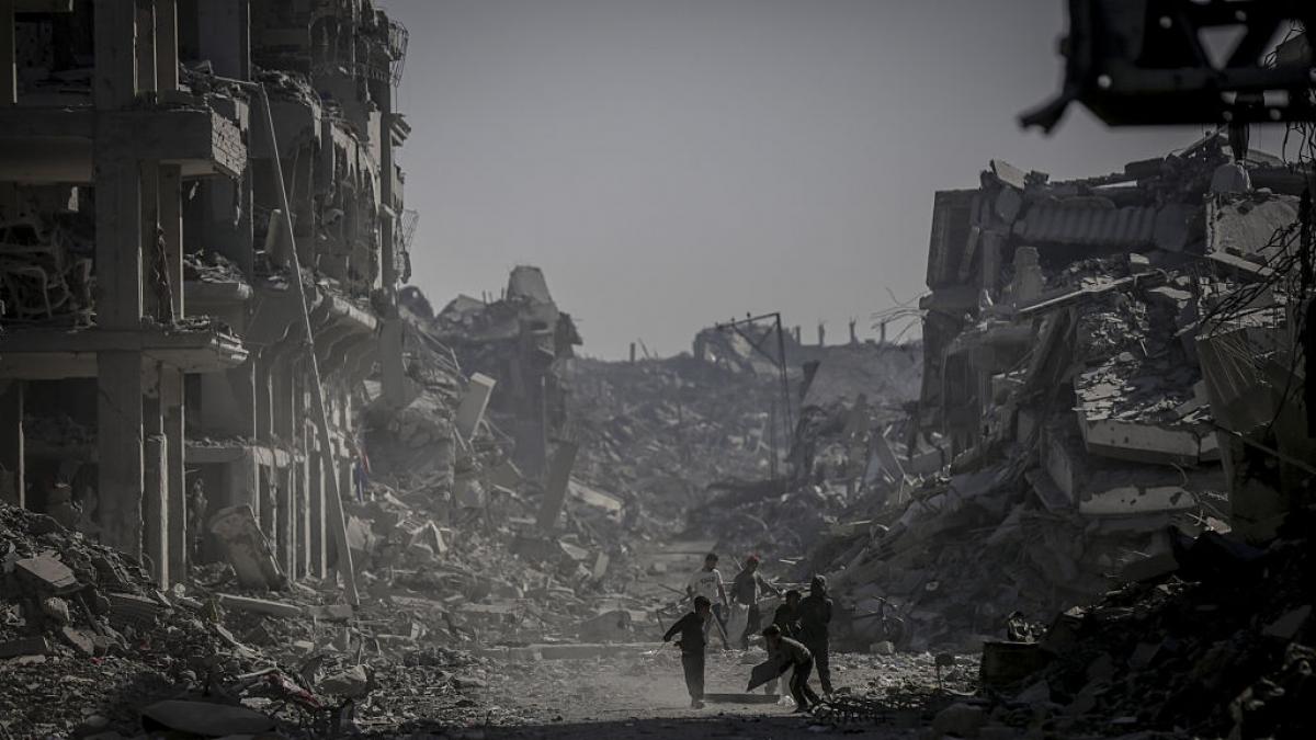 Hamas asks mediators for help and arrives in Egypt to 'save' the ceasefire in Gaza