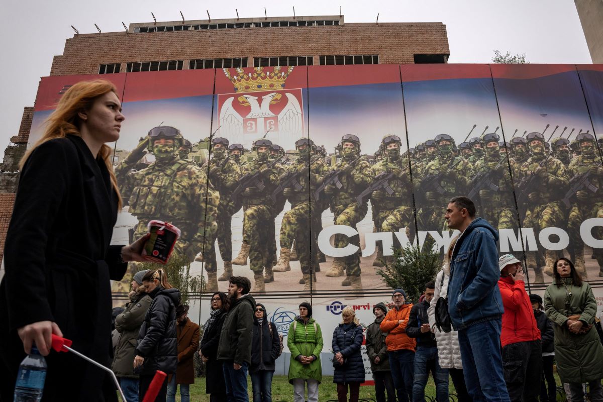 Σερβία: Άνοιξε ο δρόμος για να γίνει Trump Tower το κτήριο του πρώην ΓΕΣ