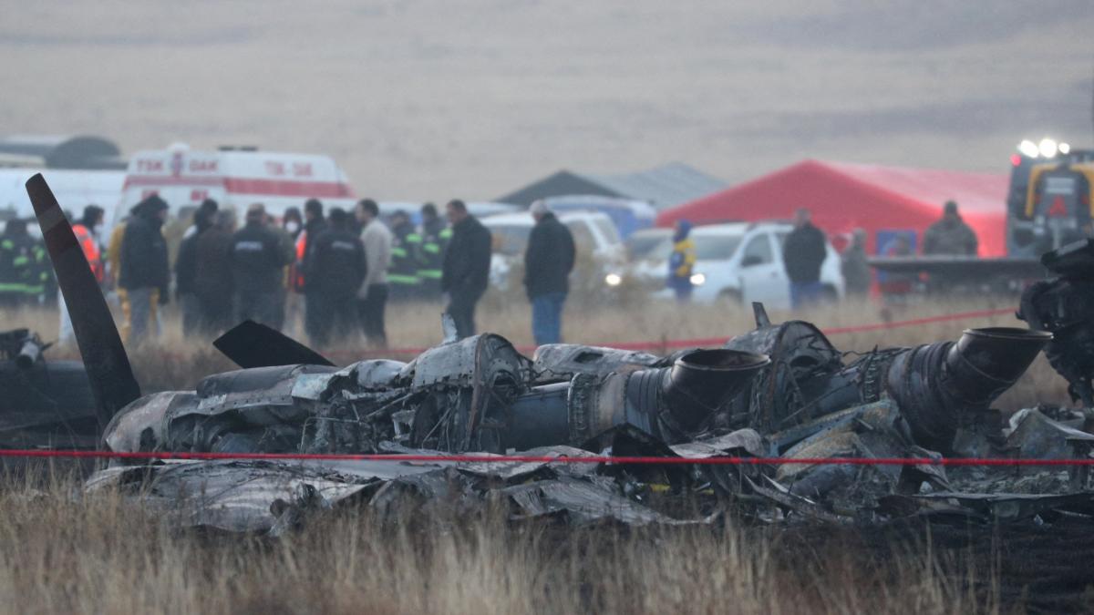 Turkish military plane with 20 passengers crashes in Georgia after taking off from Azerbaijan