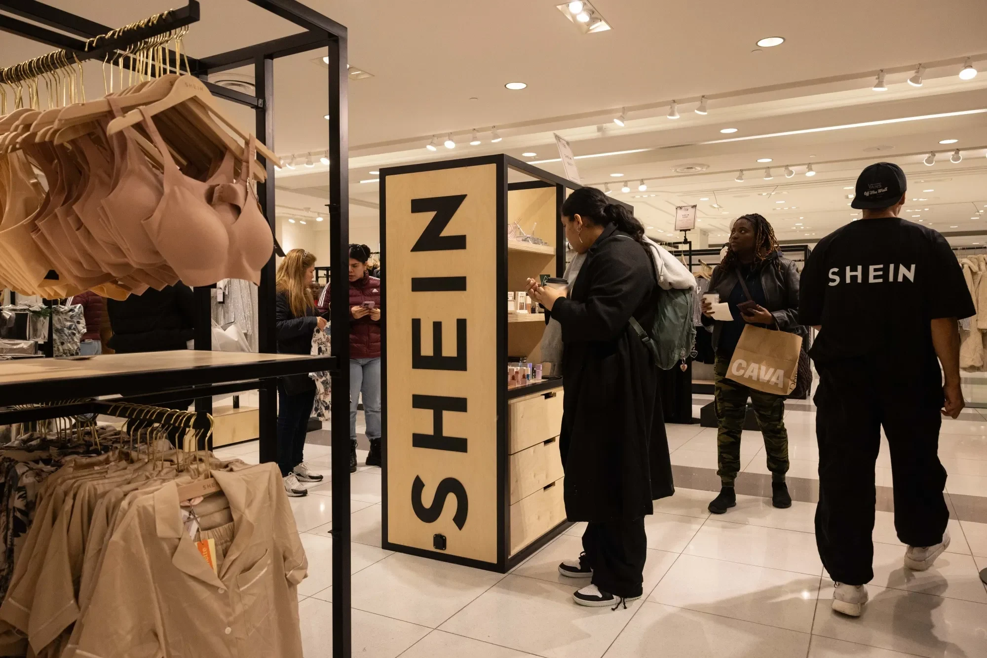 Shein opens first physical store in the world and prepares 'lightning expansion': discover the location