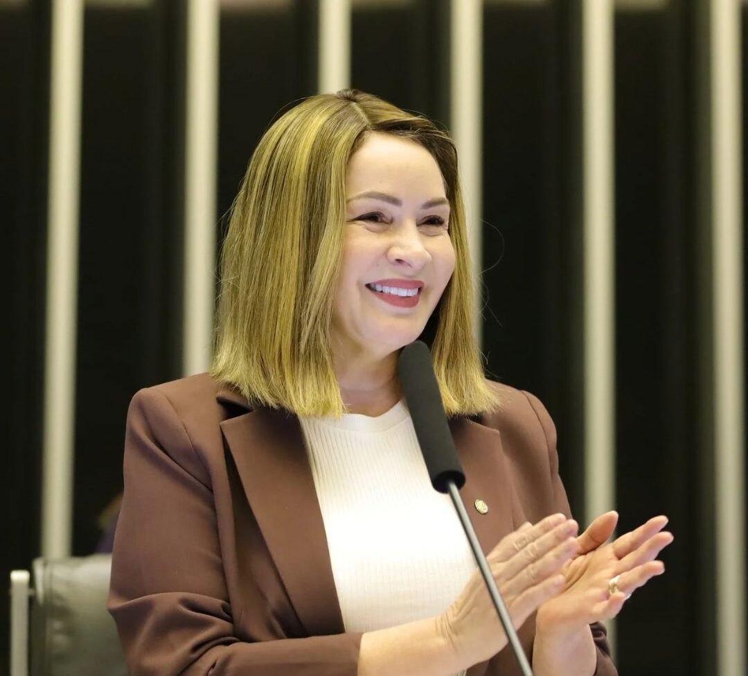 Neri Relief Project that establishes the National Education System is sanctioned by Lula