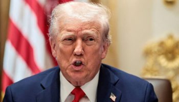 Ανατροπή από τον Τραμπ: Πιέζει τώρα για τη δημοσιοποίηση του φακέλου Επσταϊν