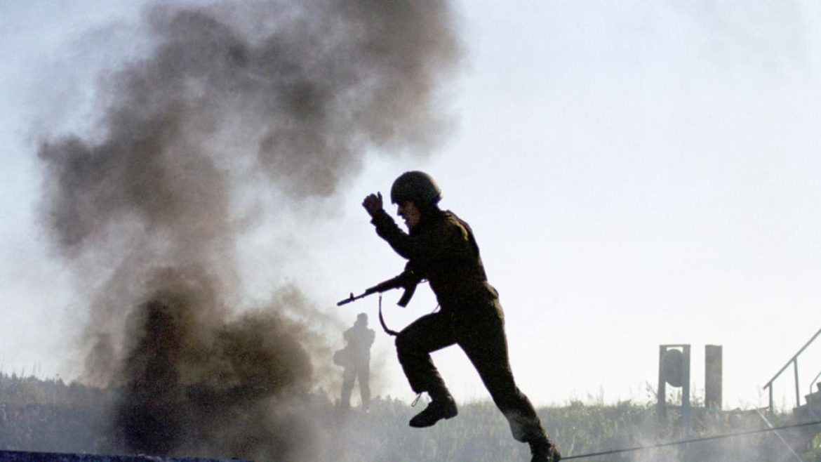 Russia massively and urgently recruits reservists to defend infrastructure

