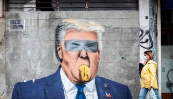 Trump will lower tariffs on bananas, coffee and other foods after signing several agreements