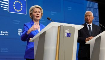 Τραμπ για Ουκρανία: «Να υπογραφεί η συμφωνία μέχρι την Πέμπτη»