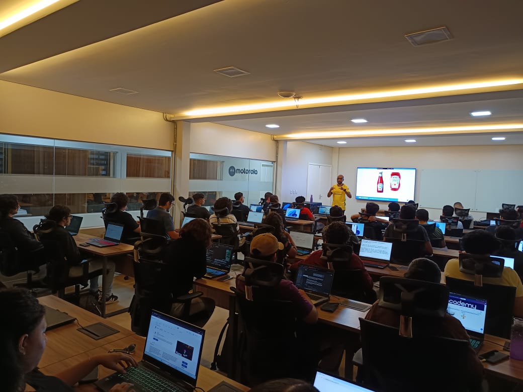 Web Academy trains new generation of software professionals in Acre