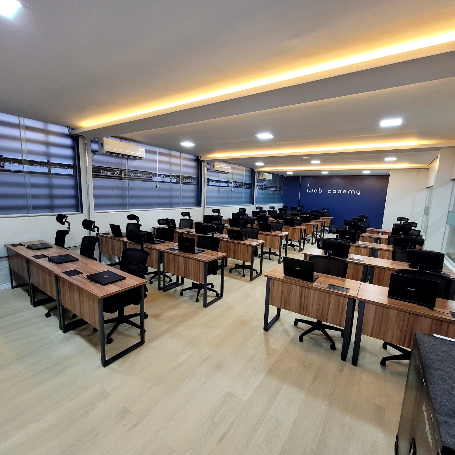 Web Academy trains new generation of software professionals in Acre