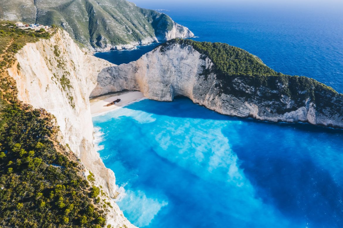 Germans choose this paradisiacal island as the most beautiful in the world for its beaches with crystal clear water and there are flights from Portugal

