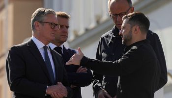 Απειλές ΗΠΑ σε ΝΑΤΟ για Ουκρανία, Ζελένσκι