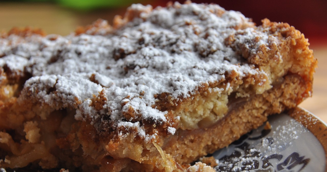 You can freeze these cakes. They will not lose their taste or consistency