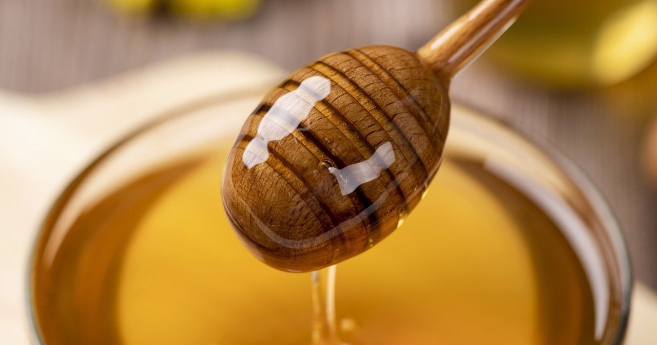 Honey added to hair shampoo will help take care of its appearance. /Gasfull /Pixabay.com