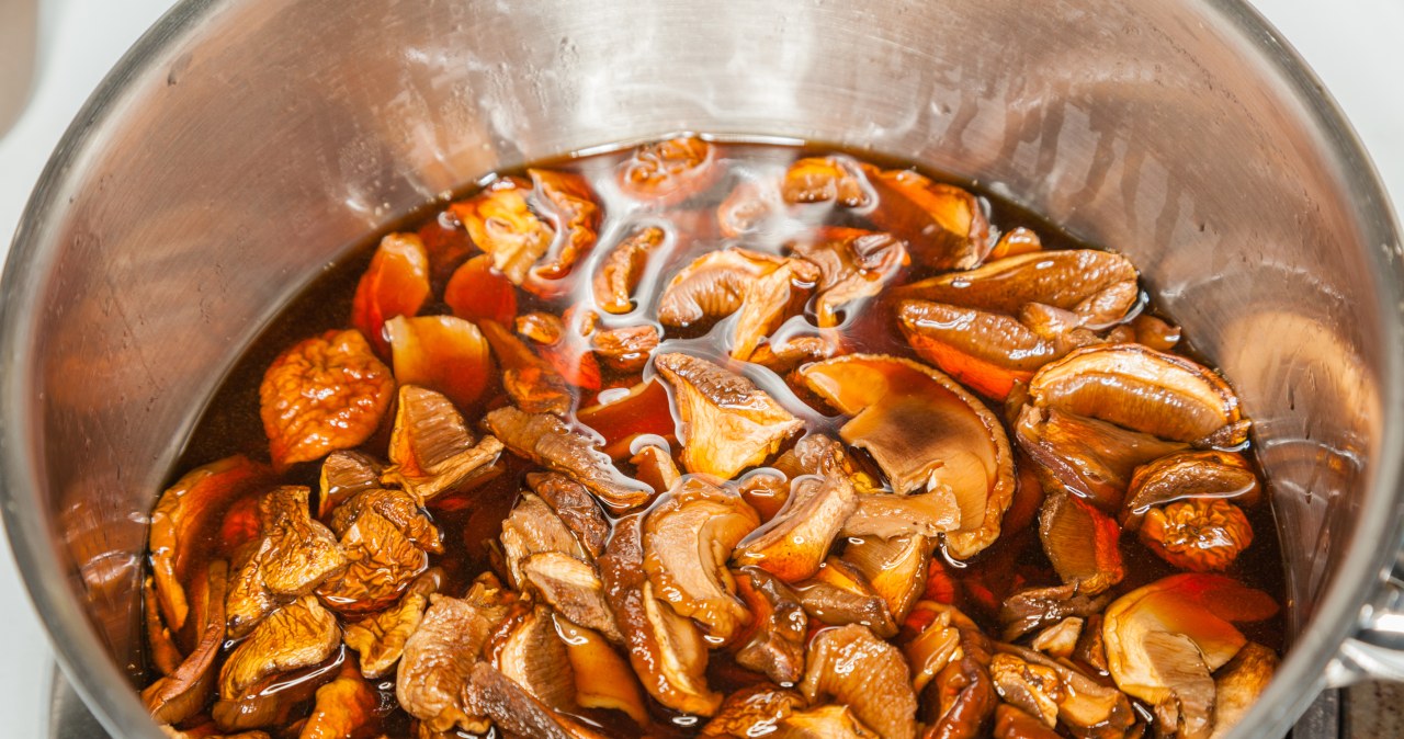 Soaking dried mushrooms should last no longer than 2-4 hours /123RF/Picsel, 123RF/Picsel /INTERIA.PL