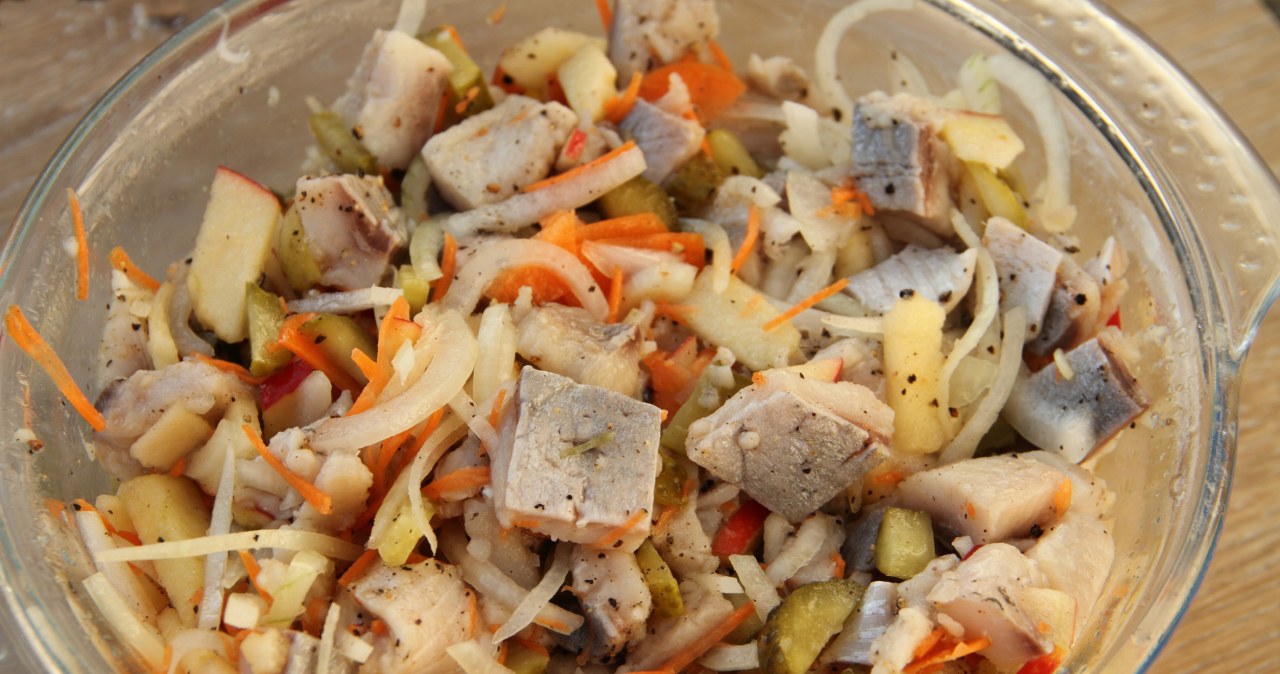 Herring salad with apple is a specialty that will please lovers of traditional flavors /sbmh765 /123RF/PICSEL