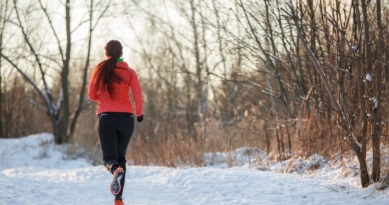 Depending on your fitness and your own abilities, choose walking or running. It's a good way to stay fit after Christmas /Pixel