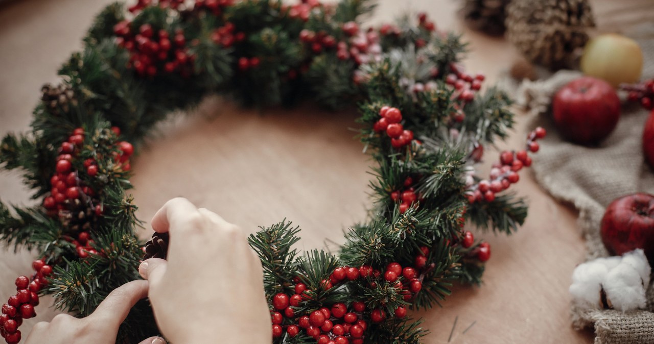 Don't overpay. Make your own Christmas wreath