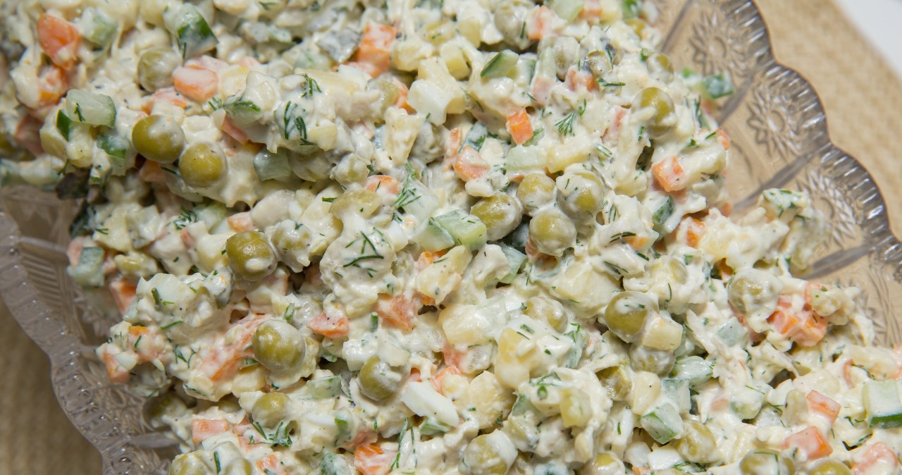 This is how long you can keep vegetable salad in the fridge. Then you better throw it away