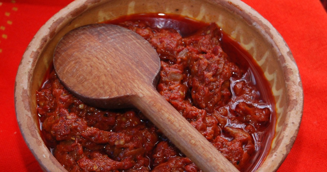 This delicacy reigned supreme in the Polish People's Republic. Make it yourself at home