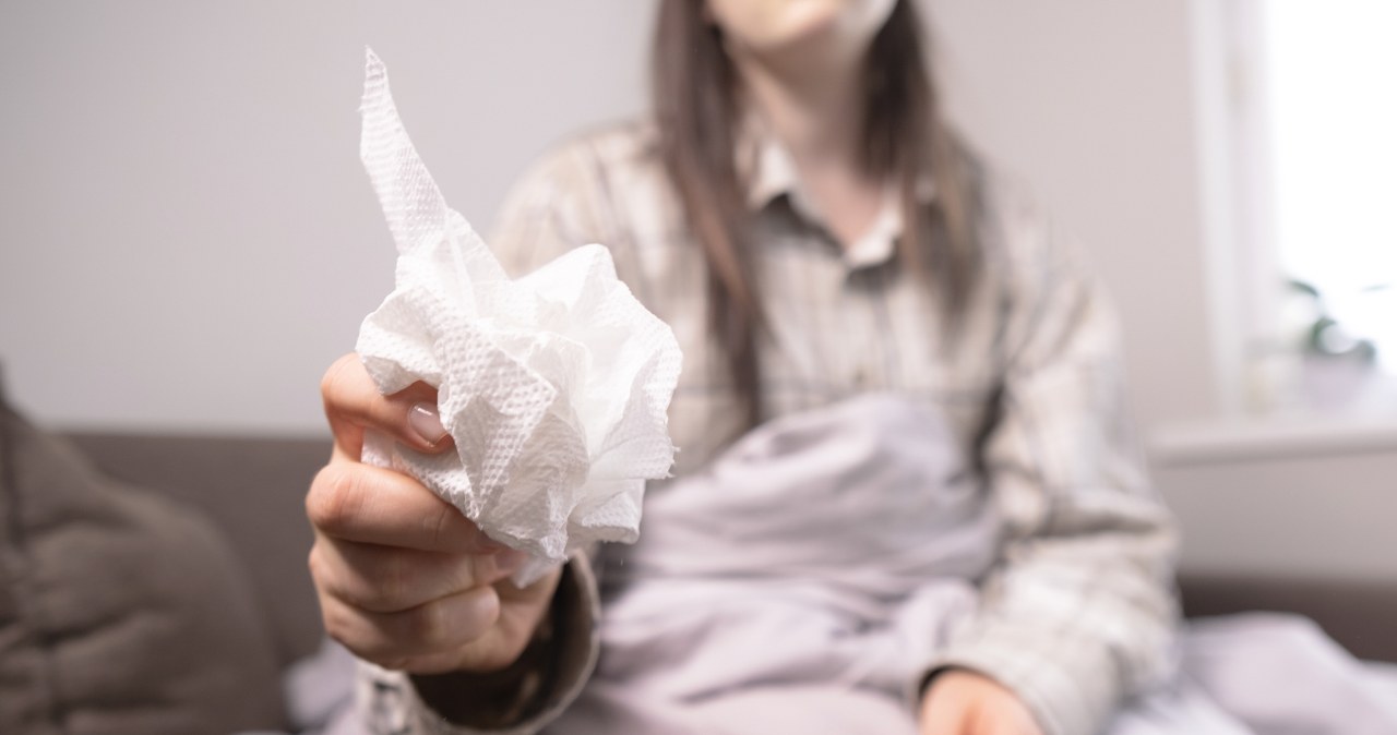 Do you throw used paper towels and tissues here? You are making a common mistake