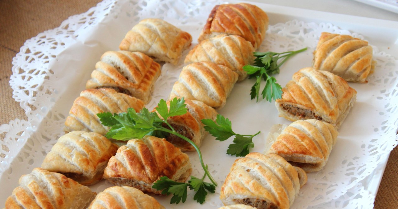 The simplest recipe for meat patties. They will go well with red borscht