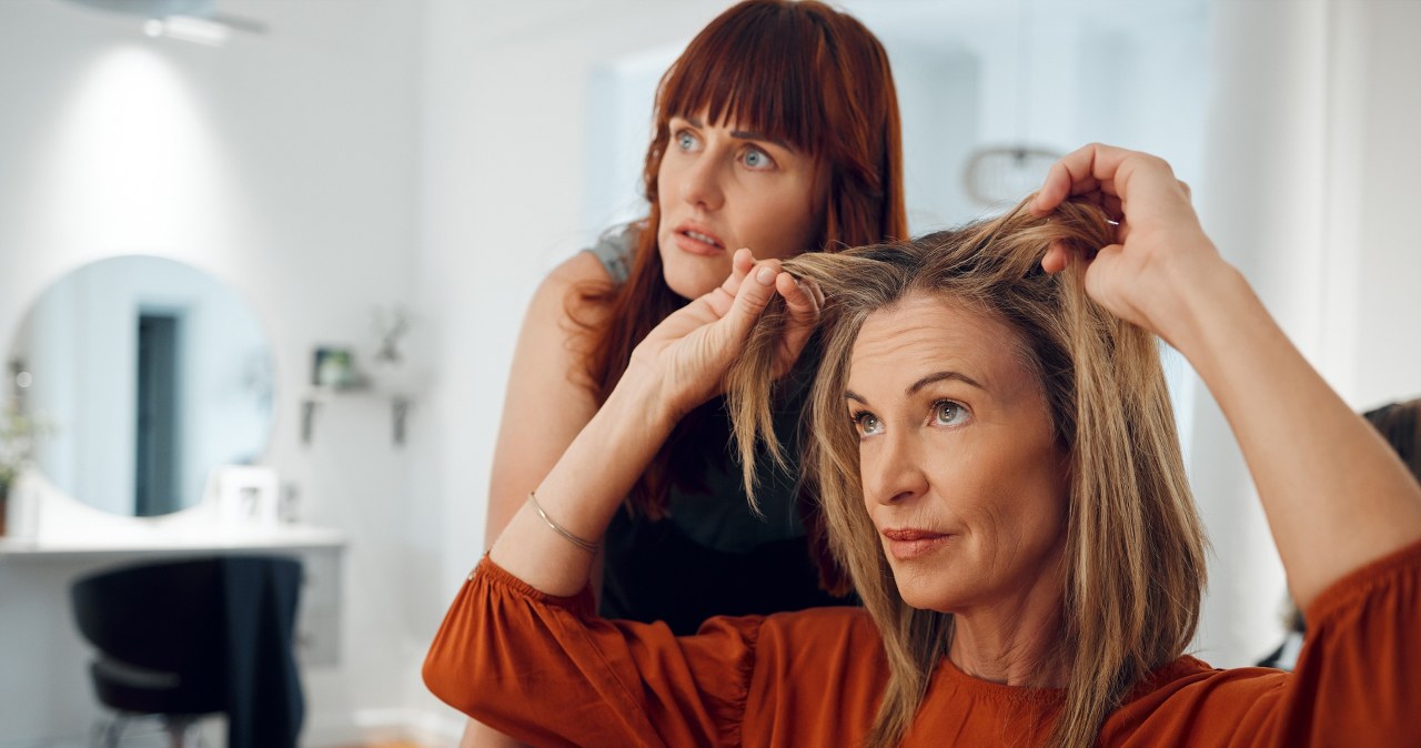 It is better to avoid this hairstyle after 40. It adds years unnecessarily