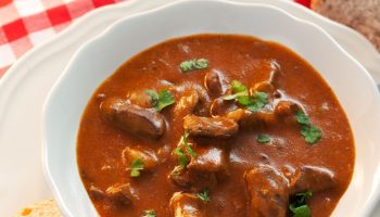 I no longer thicken the sauce with flour. I found a much better and healthier way