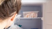 A little-known trick to defrost meat. Without waiting, you can start cooking quickly