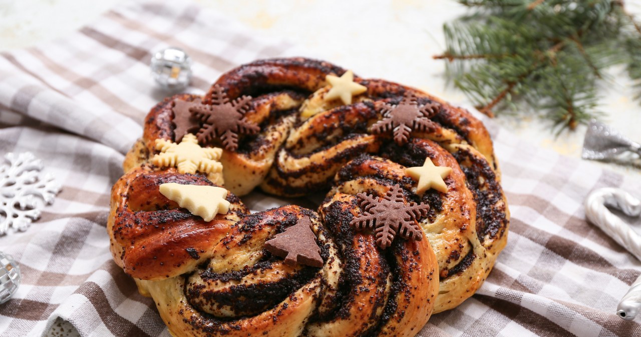 Bake it for the holidays instead of a poppy seed roulade. Elegant braid will impress your family