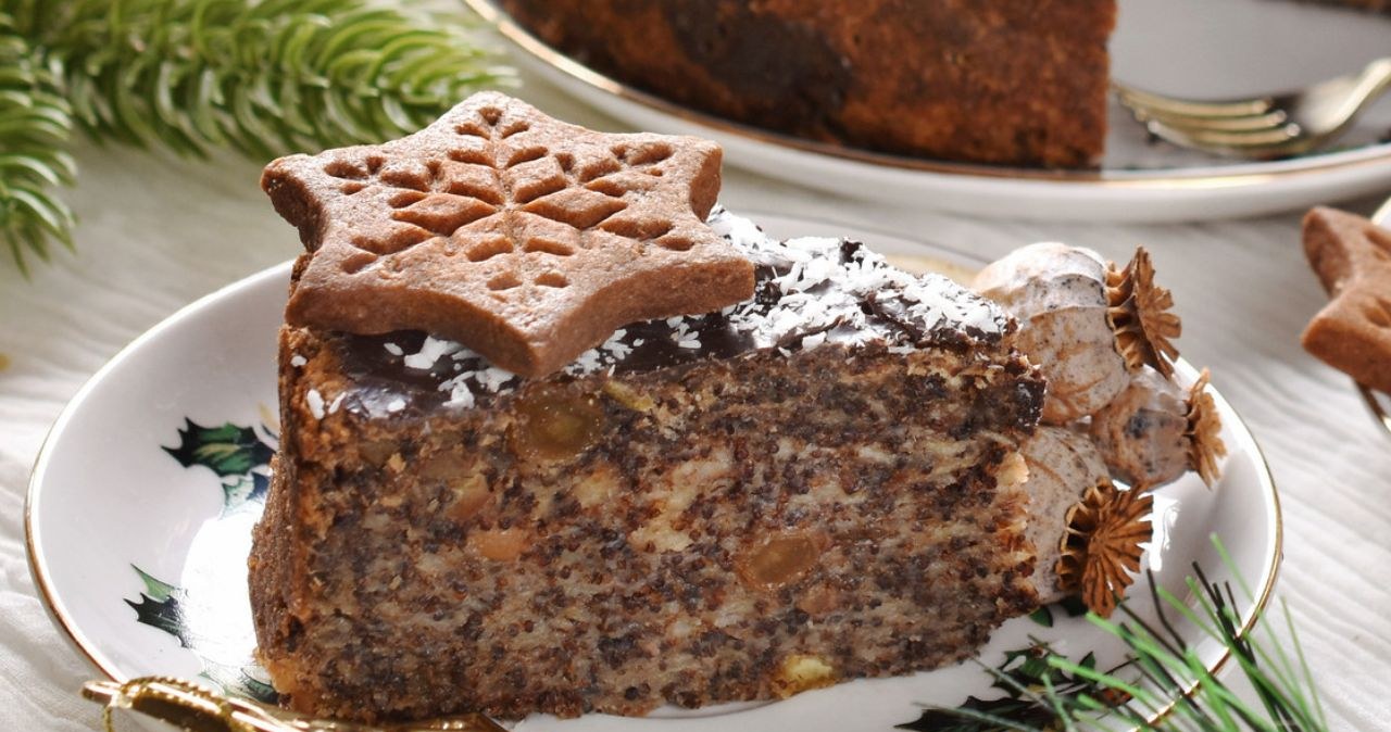 You haven't eaten such good poppy seed cake before. Thanks to this ingredient, it remains moist for a long time