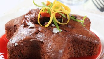 Chocolate and gingerbread cake. The best alternative to traditional baked goods