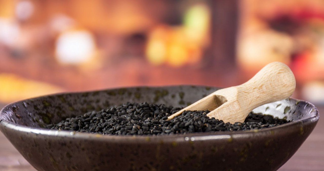 Seeds precious as gold. Add to soup, salads and sandwiches - they will regulate sugar and lower cholesterol