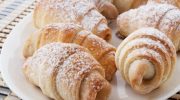 Shortcrust and yeast croissants for New Year's Eve. Bake more right away, because guests take it away
