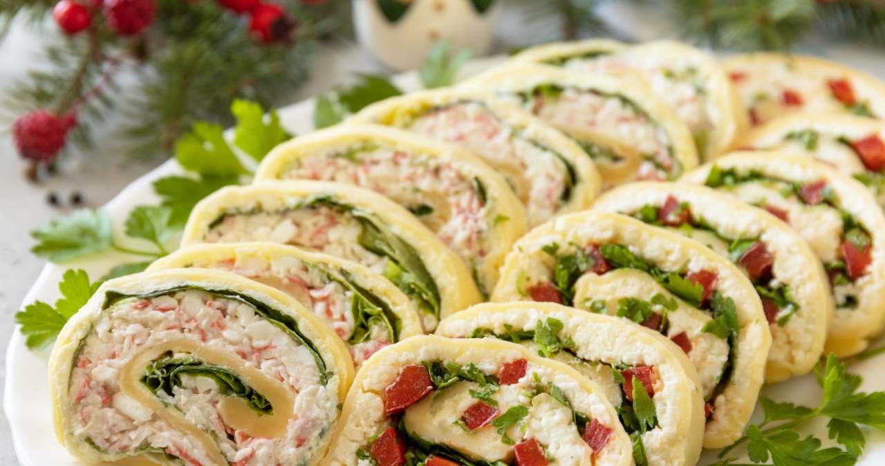 Express party rolls. Guests will be surprised by the main ingredient