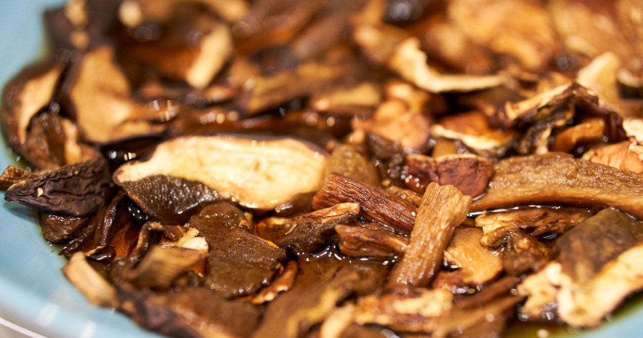 I only soak the mushrooms in this type of water, they are soft and aromatic. Perfect for dumplings and bigos