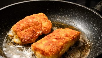 Place it next to the pan when you fry fish. The bad smell will absorb itself