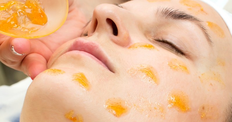 Spread the wafer and apply the rest to your face. You will have skin like a cover