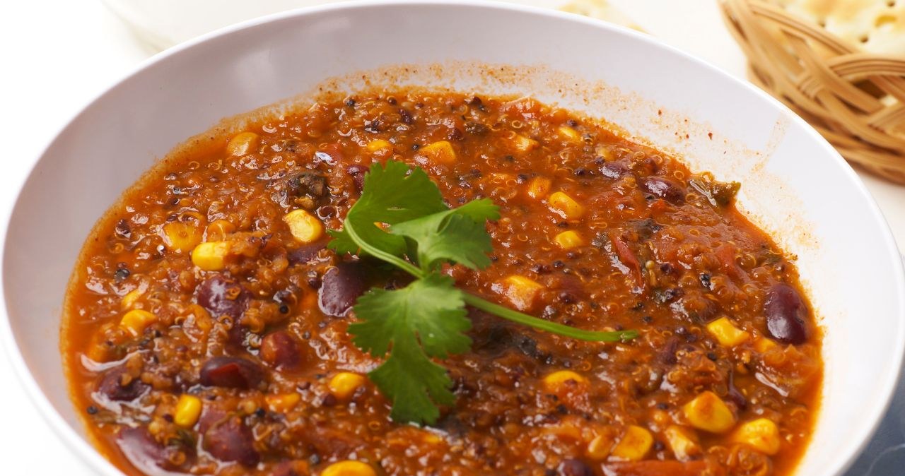 Chili sin carne: the perfect one-pot dish for a New Year's Eve party