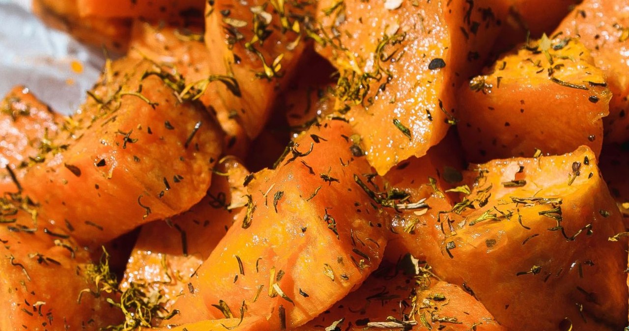 It has more calories than potatoes, but it does not make you fat. It is worth eating to protect your eyesight and intestines