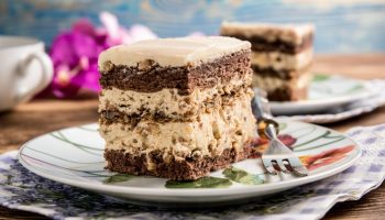 Creamy, cocoa, with a pistachio note. Kacper cake is always a success, I enjoy making it for guests