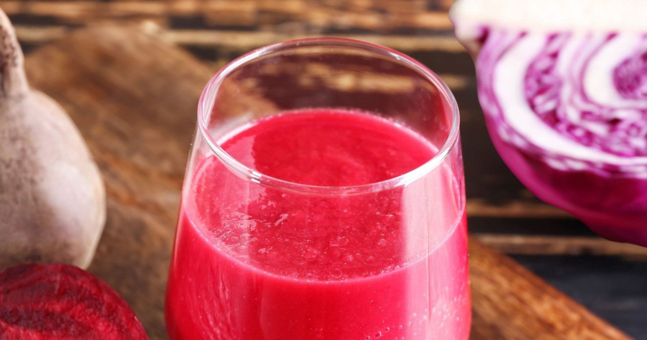 Drink a glass every day. It cleanses the body and liver, helps to lose excess weight and lowers sugar