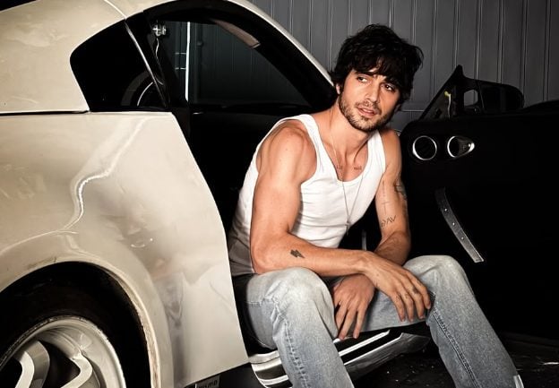 fiuk-posta-foto-assustadora-e-choca-web;-veja