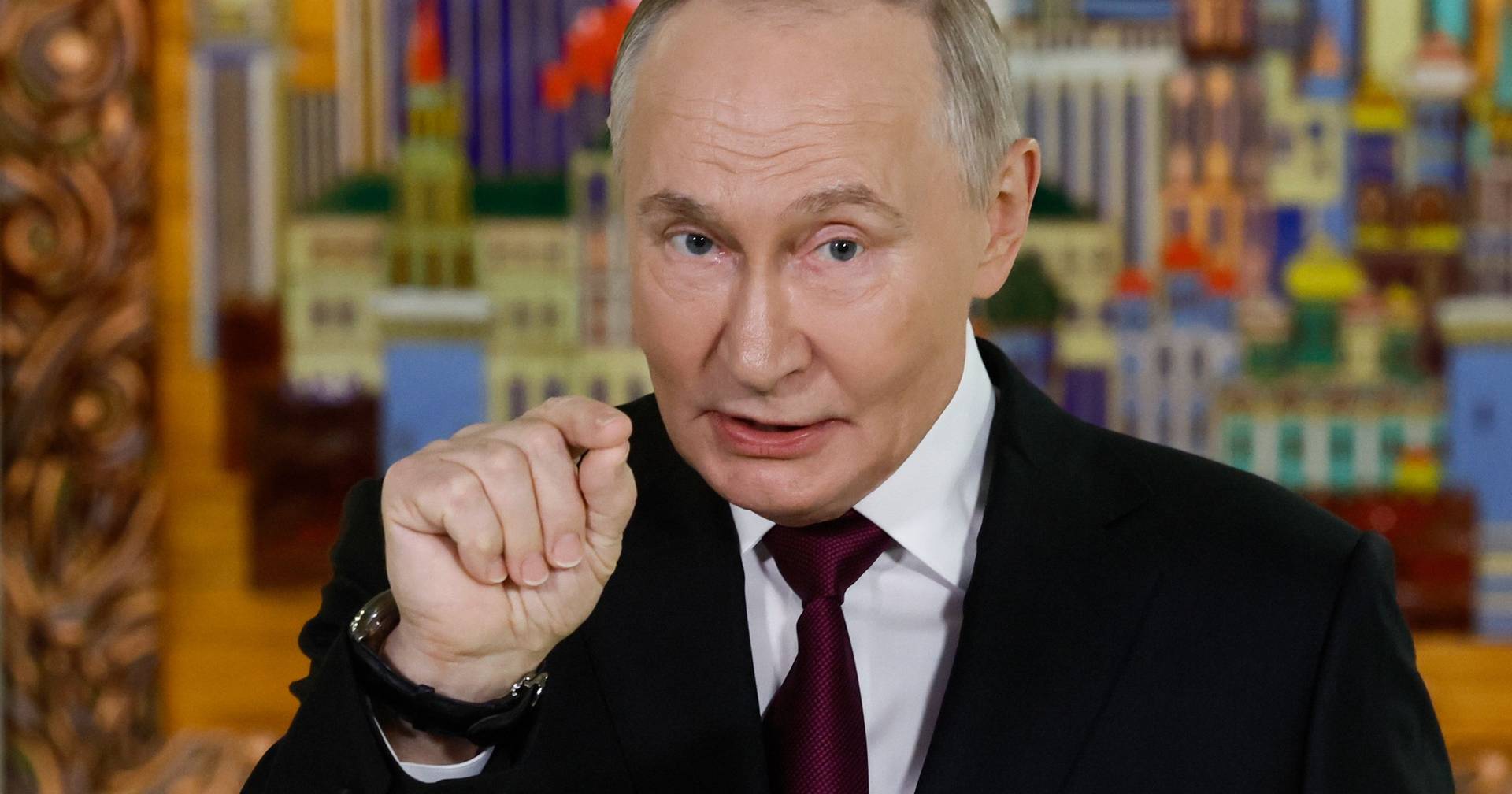 Putin warns: "We have no intention of waging war, but if Europe starts we are ready immediately"