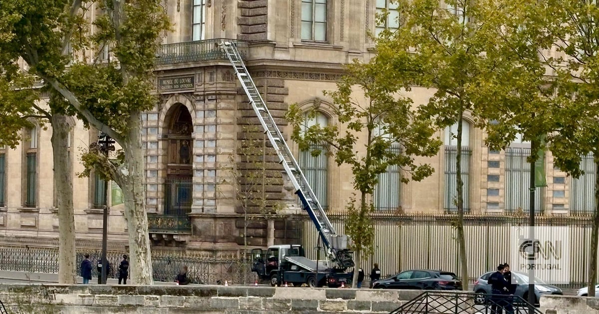 Ancient works and documents from the Louvre Museum damaged after flooding