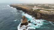 Between Nazaré and Peniche: an itinerary with the sea on the horizon