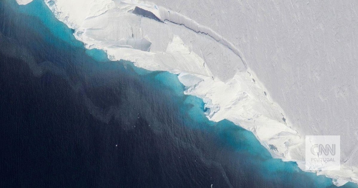Underwater "storms" are eroding the Doomsday Glacier