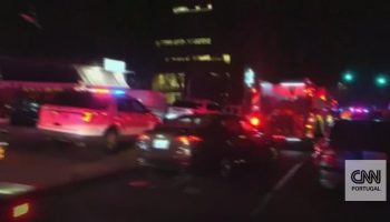 02:21 Police and emergency teams at the scene of the Brown University shooting 1 hour and 25 minutes ago