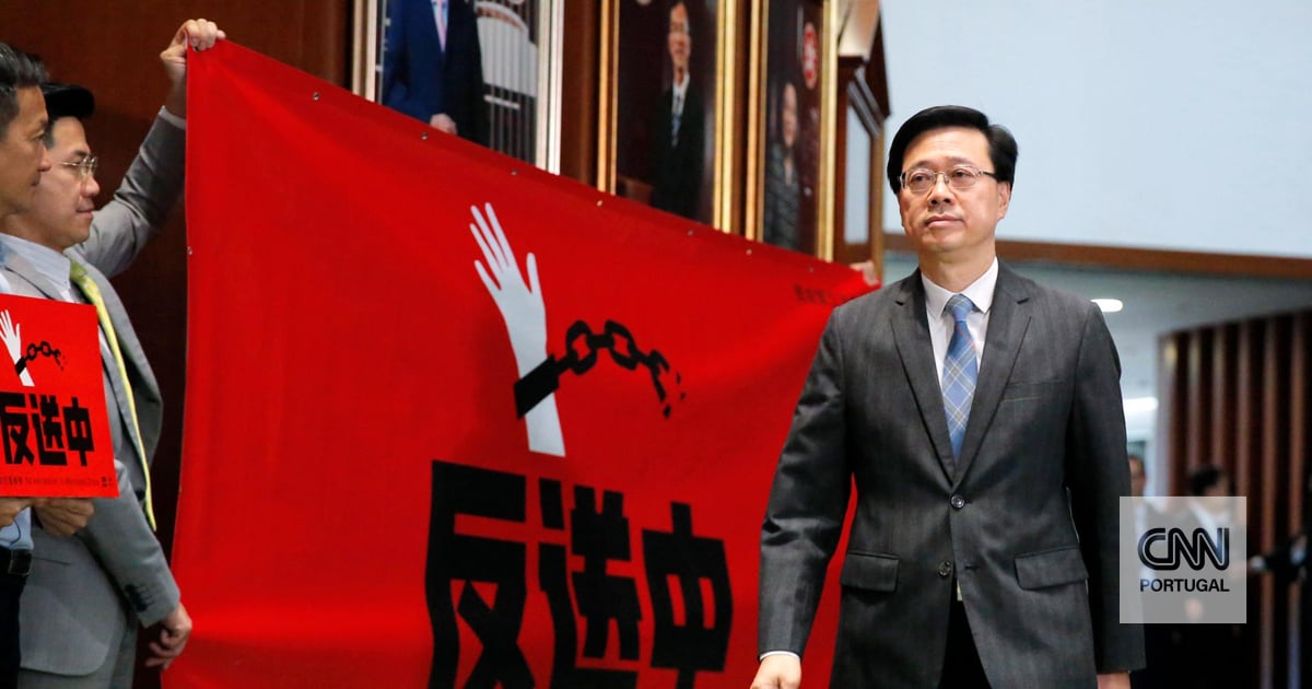 Hong Kong leader accuses former pro-democracy tycoon of 'glorifying violence'