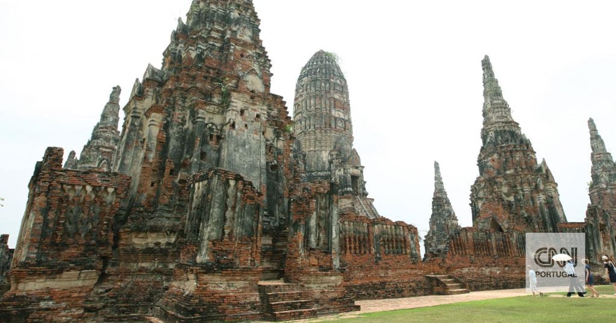 Cambodia accuses Thailand of bombing Siem Reap province